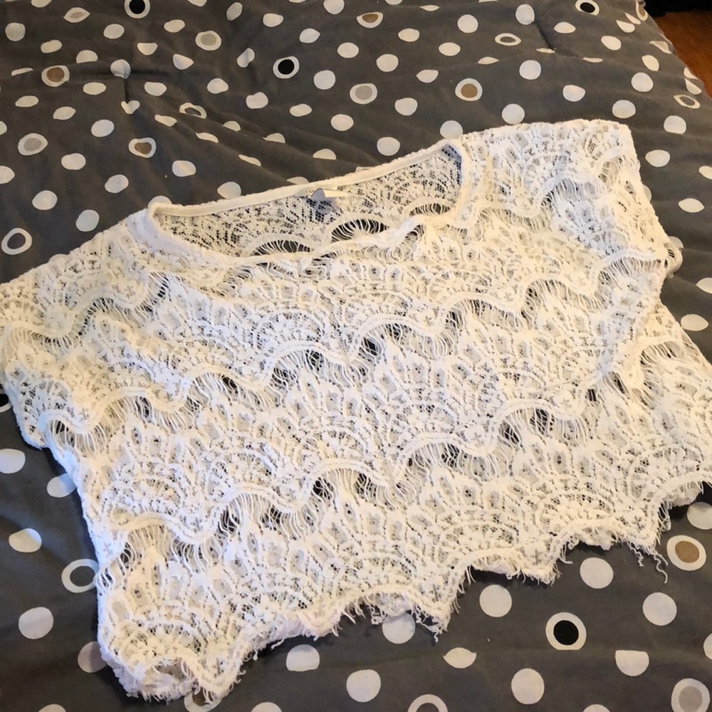 white lace crop too